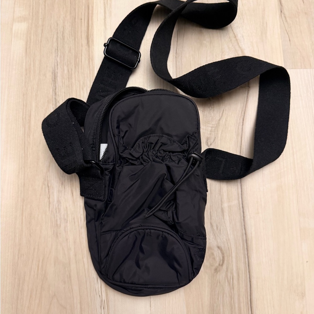 Offline water bottle Crossbody Bag